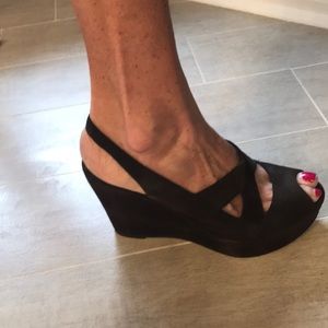 Brown women’s size 10 wedges NBW